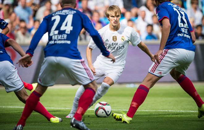 成为众多球 成为众多球